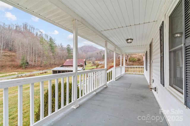 456 Windy Gap Road, Mars Hill, NC 28754