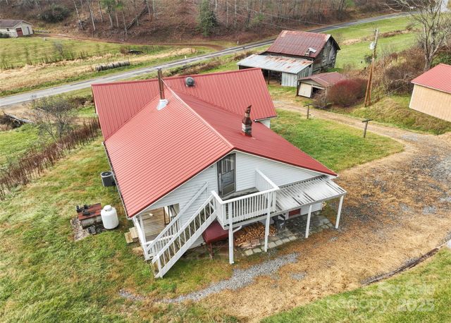 456 Windy Gap Road, Mars Hill, NC 28754