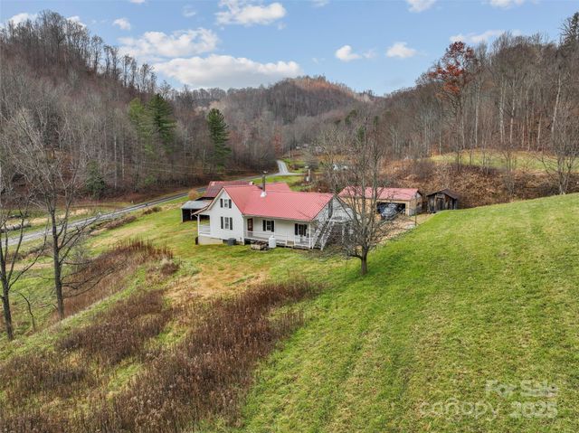 456 Windy Gap Road, Mars Hill, NC 28754