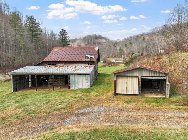 456 Windy Gap Road, Mars Hill, NC 28754