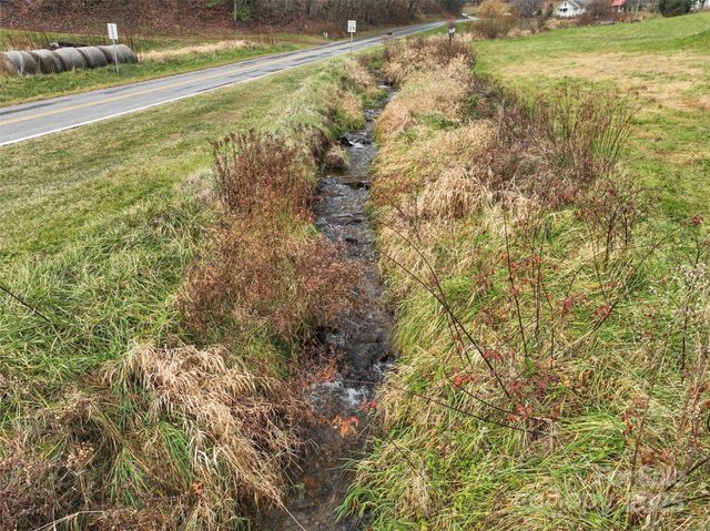 456 Windy Gap Road, Mars Hill, NC 28754