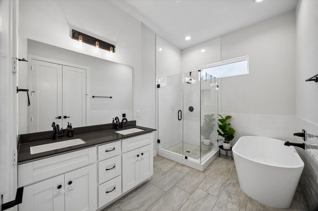 5709 White Magnolia Street, Houston, TX 77091