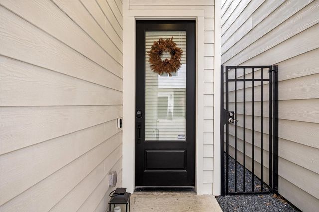 5709 White Magnolia Street, Houston, TX 77091