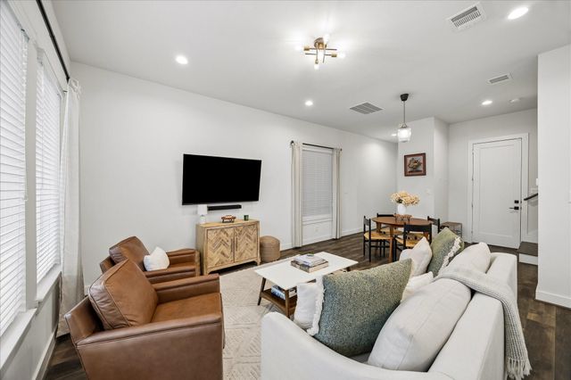 5709 White Magnolia Street, Houston, TX 77091