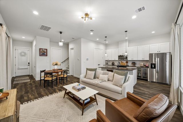 5709 White Magnolia Street, Houston, TX 77091