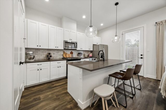 5709 White Magnolia Street, Houston, TX 77091