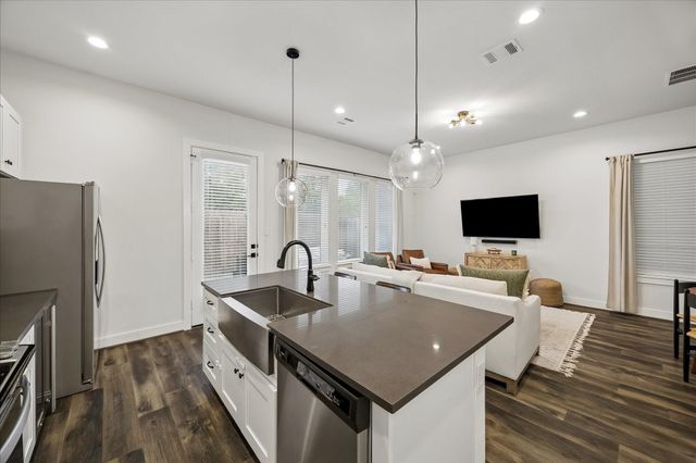 5709 White Magnolia Street, Houston, TX 77091