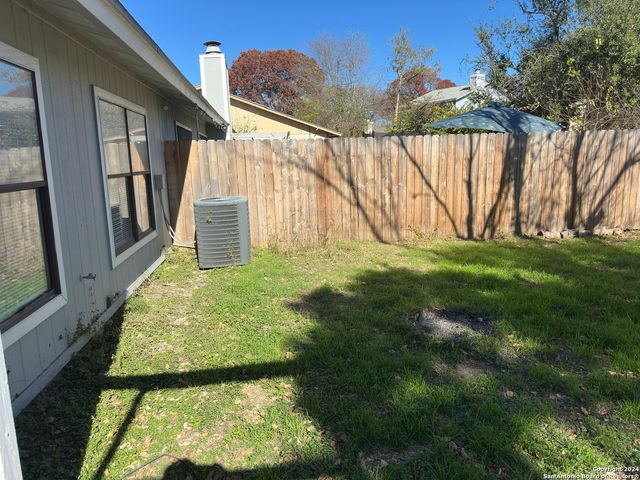 11766 SPRING SONG DR, San Antonio, TX 78249