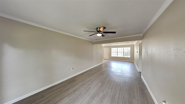 6706 Castleview Lane, Houston, TX 77489