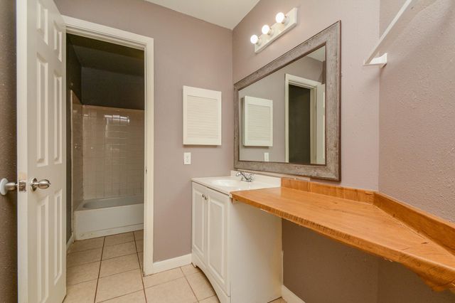 8607 Crystal Cove Circle, Houston, TX 77044