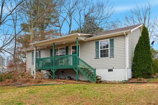 31 Debbie Lane, Dallas, GA 30132