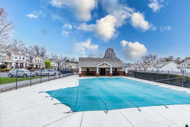 668 Flintlock Ct, Nashville, TN 37217