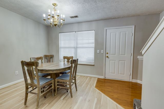 668 Flintlock Ct, Nashville, TN 37217