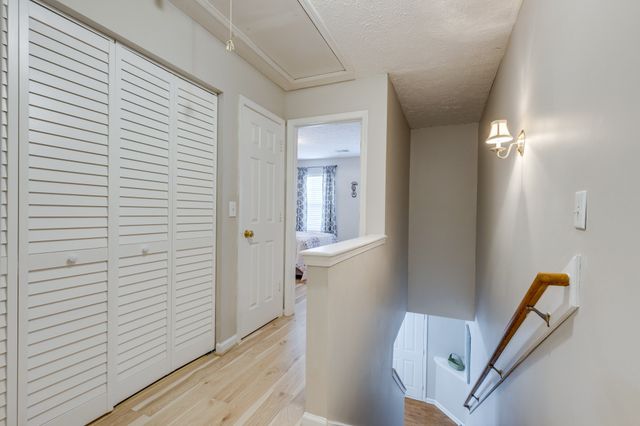 668 Flintlock Ct, Nashville, TN 37217