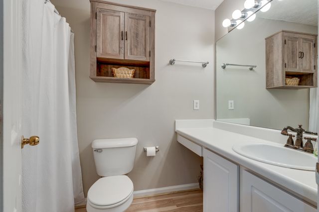 668 Flintlock Ct, Nashville, TN 37217