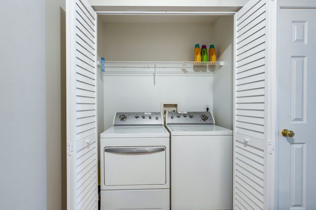 668 Flintlock Ct, Nashville, TN 37217