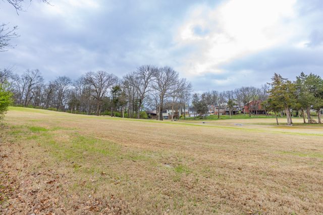 668 Flintlock Ct, Nashville, TN 37217