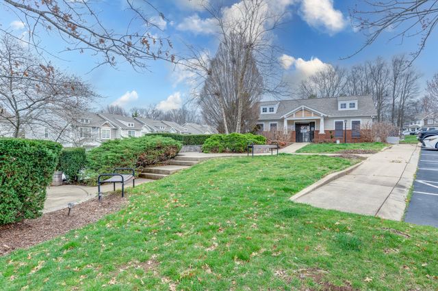 668 Flintlock Ct, Nashville, TN 37217