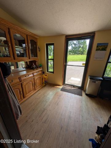 1933 Martin Pierce Rd, Cub Run, KY 42729