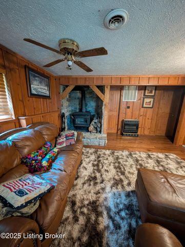 1933 Martin Pierce Rd, Cub Run, KY 42729