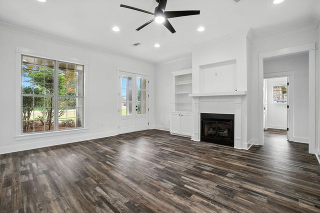 11 W Spruce, Sumrall, MS 39482