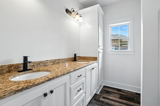 11 W Spruce, Sumrall, MS 39482