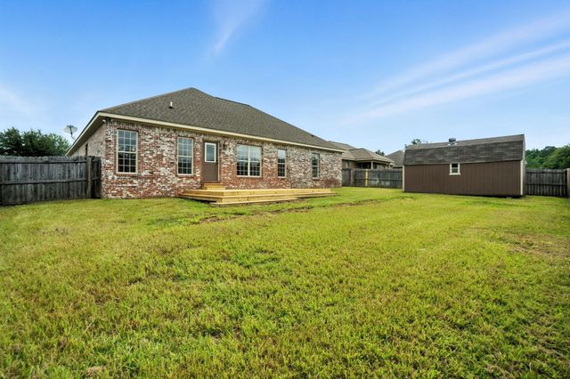 11 W Spruce, Sumrall, MS 39482