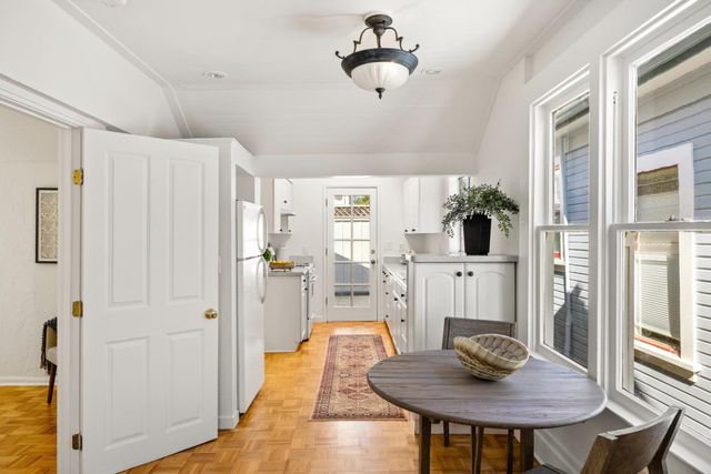 418 Fountain Avenue, Pacific Grove, CA 93950