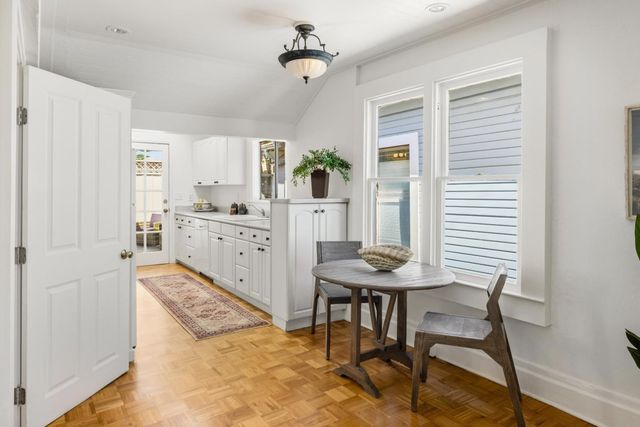 418 Fountain Avenue, Pacific Grove, CA 93950