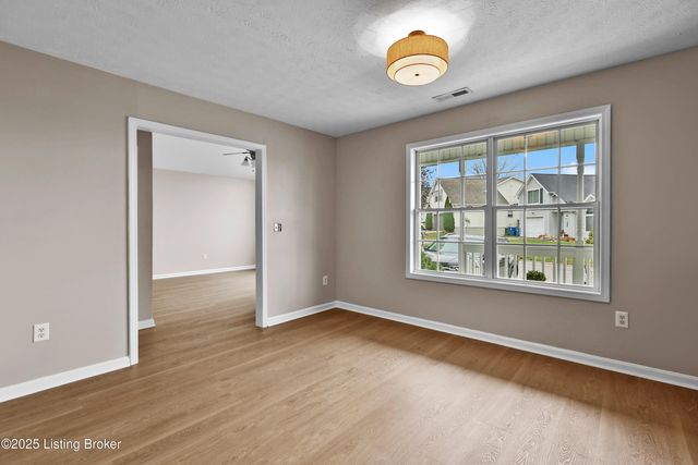 3814 Mareli Rd, Shelbyville, KY 40065