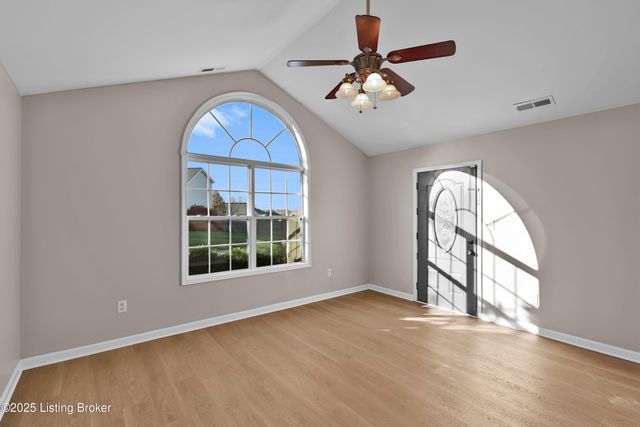 3814 Mareli Rd, Shelbyville, KY 40065