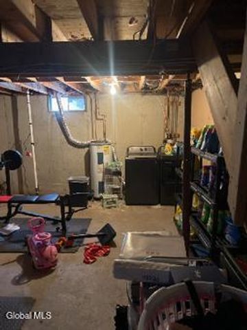 11 Limerick Drive, Albany, NY 12204