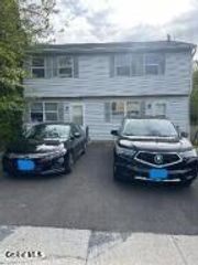 11 Limerick Drive, Albany, NY 12204