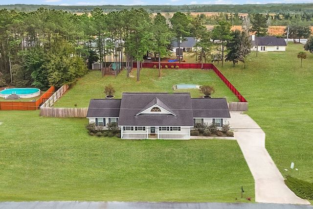 1221 Nautical Drive SE, Townsend, GA 31331