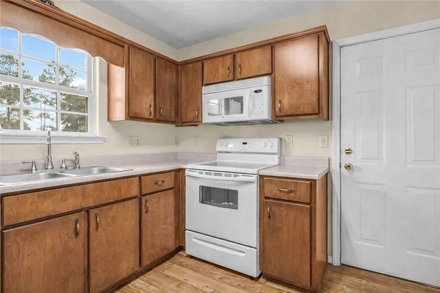 1221 Nautical Drive SE, Townsend, GA 31331