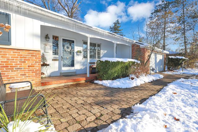 4266 Fairoaks Drive, Columbus, OH 43214