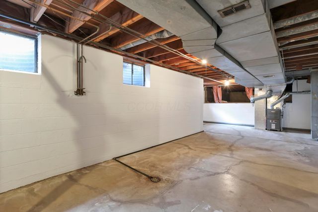 4266 Fairoaks Drive, Columbus, OH 43214