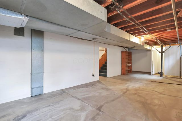 4266 Fairoaks Drive, Columbus, OH 43214