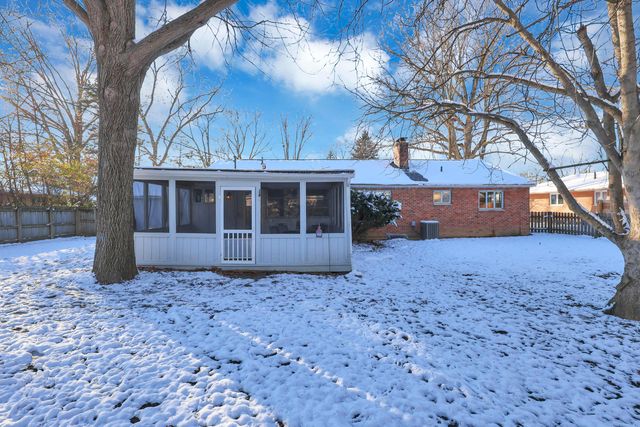 4266 Fairoaks Drive, Columbus, OH 43214