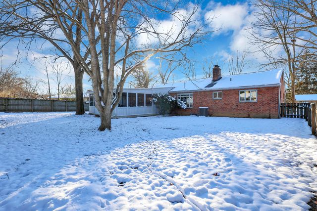 4266 Fairoaks Drive, Columbus, OH 43214