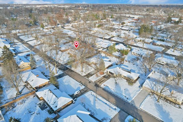 4266 Fairoaks Drive, Columbus, OH 43214