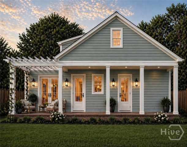 621 Columbus Drive, Savannah, GA 31405