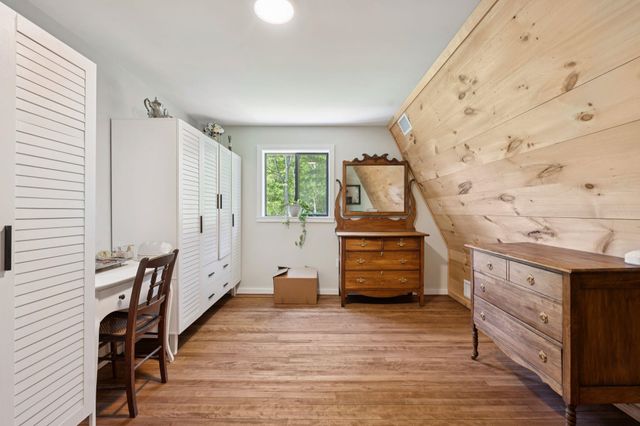 105 East Mountain Road, Newport, NH 03773