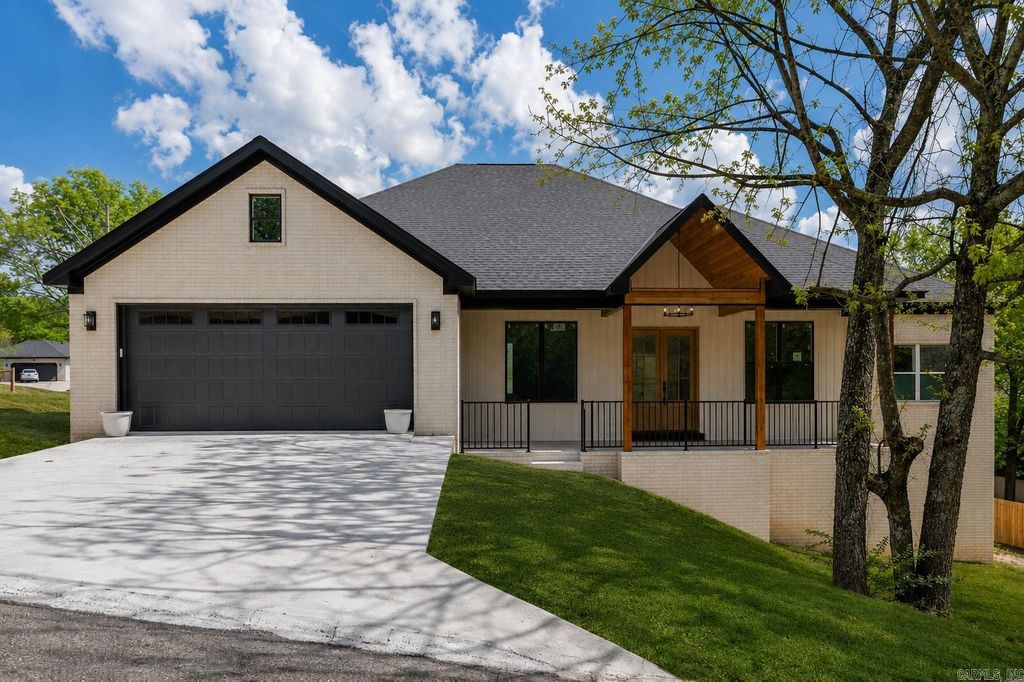 222 Cromwell Court, Hot Springs, AR 71901