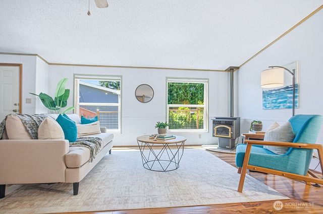 3444 Forest Drive NE, Bremerton, WA 98310