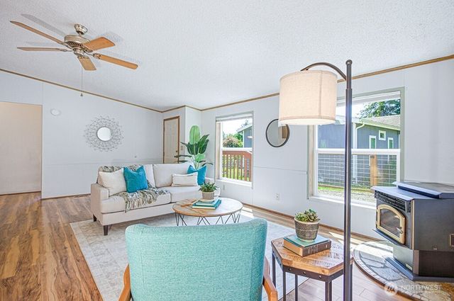 3444 Forest Drive NE, Bremerton, WA 98310