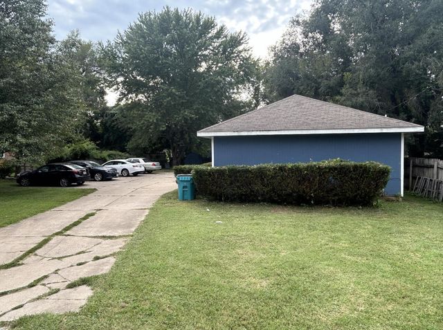 1625 N Colgate Avenue, Springfield, MO 65802