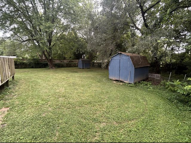 1625 N Colgate Avenue, Springfield, MO 65802