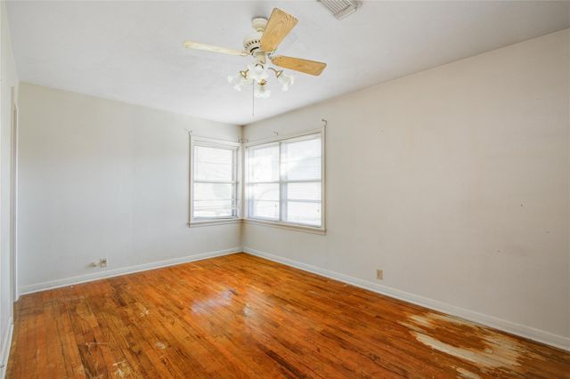 701 Blair Street, West Columbia, TX 77486