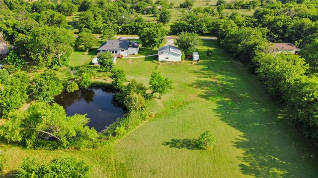 2415 Vz County Road 2624, Wills Point, TX 75169